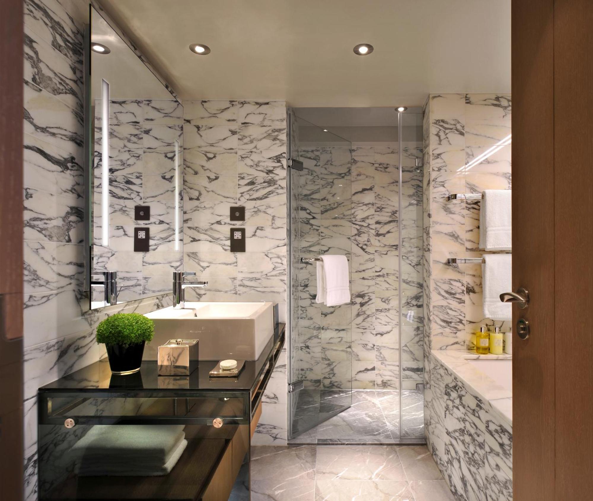 Suite Lockhart